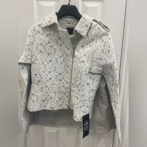 BCBGMAXAZRIA White Lace Jameson Cape